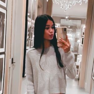 Meet your Posher, Mia